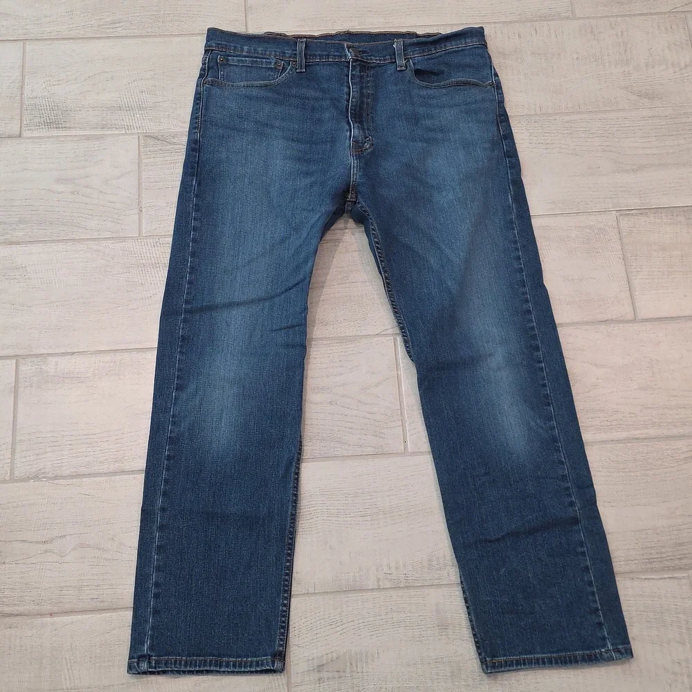 Levi's 505 Mens Size 38x30 Straight Leg Stretch Medium Wash
